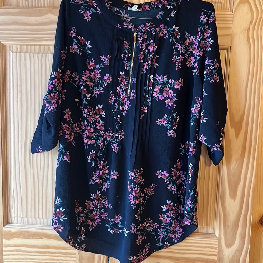 Avenue Mid Zip Top